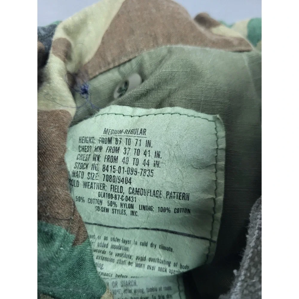 Military Cold Weather Field Jacket Mens Medium Green Camo Full‎ Zip Center Cinch